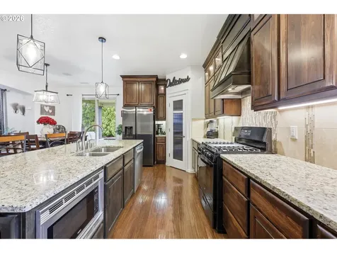 9900 NE 144th Avenue Vancouver WA 98682
