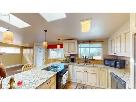 94787 Adams Road Gold Beach OR 97444
