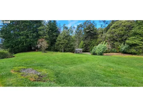 94787 Adams Road Gold Beach OR 97444