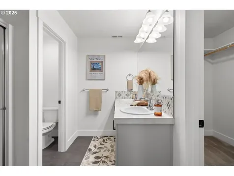 1313 NE 70th Street Vancouver WA 98665