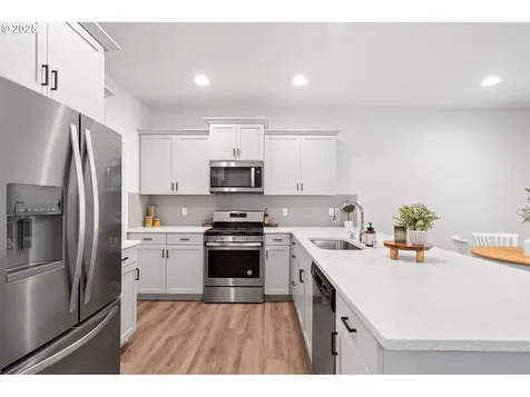1313 NE 70th Street Vancouver WA 98665