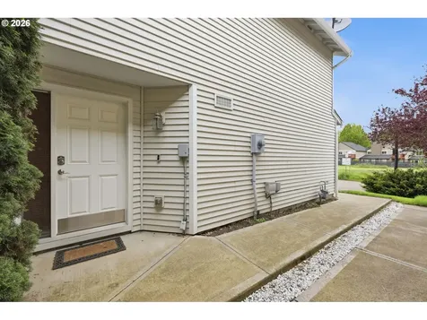 10215 NE 58th Street Vancouver WA 98662