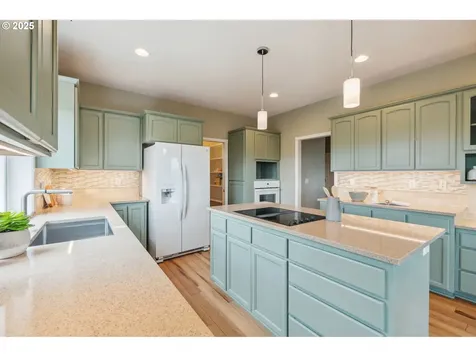 15745 SE Bybee Drive Portland OR 97236