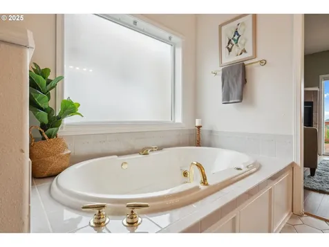 15745 SE Bybee Drive Portland OR 97236