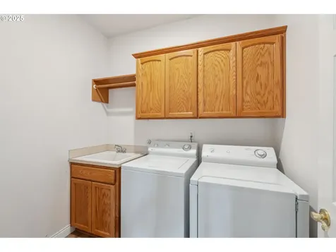 15745 SE Bybee Drive Portland OR 97236