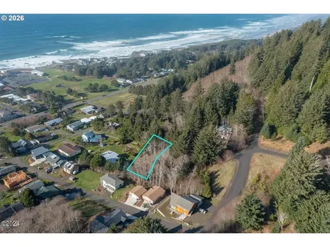 208 Chief Albert Drive Yachats OR 97498