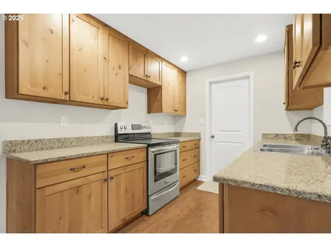 810 SW Washington Street Dallas OR 97338