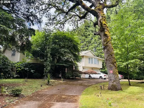 1124 SE River Forest Road Milwaukie OR 97267