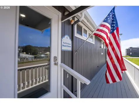 267 6th Street Port Orford OR 97465