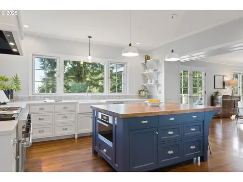 2925 SW Fairview Boulevard Portland OR 97205
