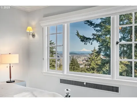 2925 SW Fairview Boulevard Portland OR 97205