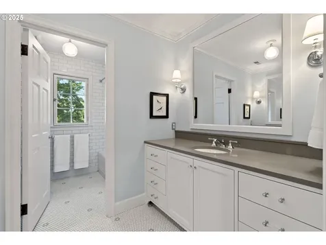 2925 SW Fairview Boulevard Portland OR 97205