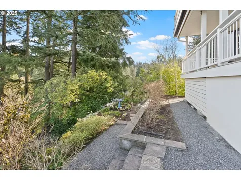 2925 SW Fairview Boulevard Portland OR 97205