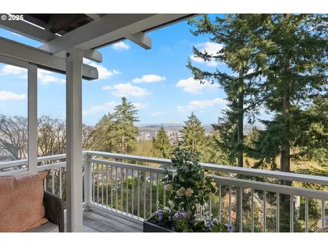2925 SW Fairview Boulevard Portland OR 97205