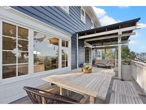2925 SW Fairview Boulevard Portland OR 97205
