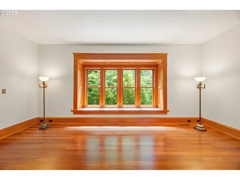 5027 NE 19th Avenue Portland OR 97211