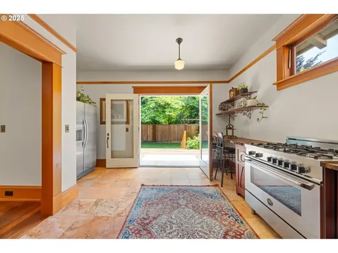 5027 NE 19th Avenue Portland OR 97211
