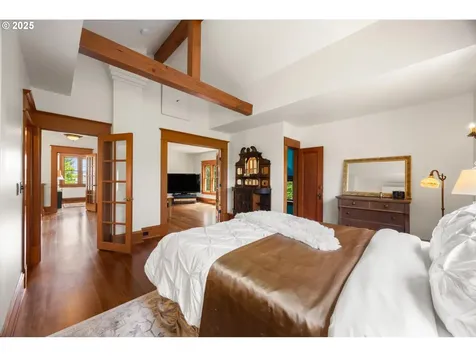 5027 NE 19th Avenue Portland OR 97211