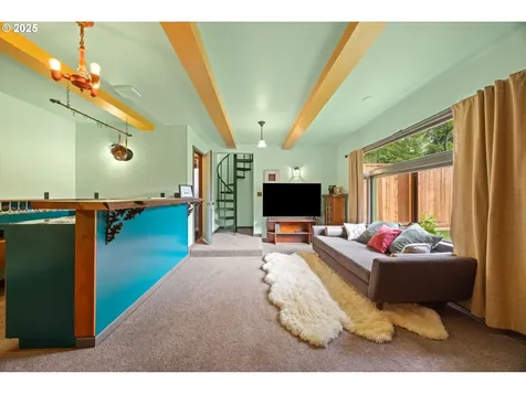5027 NE 19th Avenue Portland OR 97211