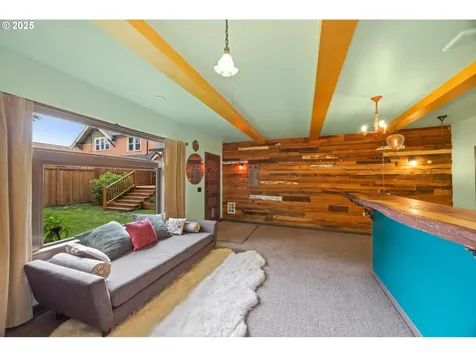 5027 NE 19th Avenue Portland OR 97211