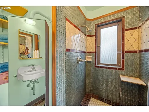 5027 NE 19th Avenue Portland OR 97211