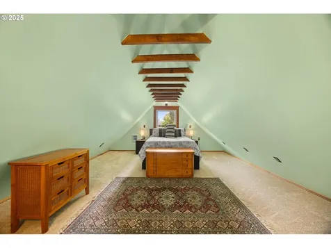 5027 NE 19th Avenue Portland OR 97211