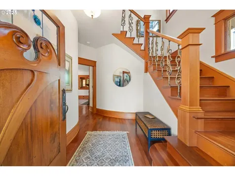 5027 NE 19th Avenue Portland OR 97211