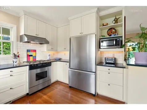 2600 SW Crestdale Drive Portland OR 97225