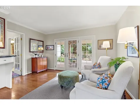 2600 SW Crestdale Drive Portland OR 97225