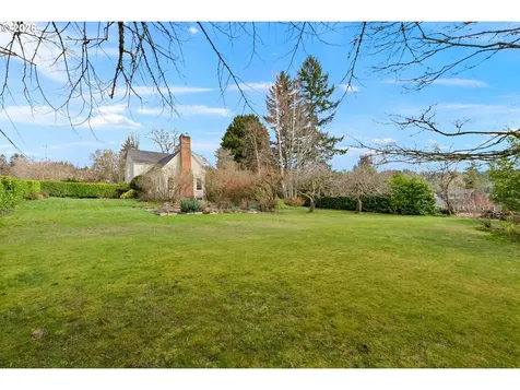 2600 SW Crestdale Drive Portland OR 97225