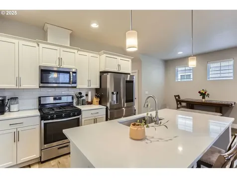 4451 SE Hardwood Lane Hillsboro OR 97123
