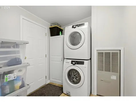 18345 NE Glisan Street Portland OR 97230