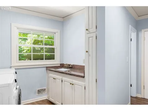 3925 SW Humphrey Boulevard Portland OR 97221