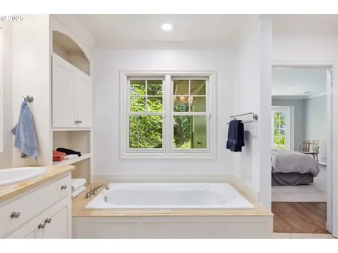 3925 SW Humphrey Boulevard Portland OR 97221