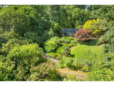 3925 SW Humphrey Boulevard Portland OR 97221