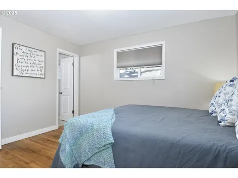 11534 SE Washington Street Portland OR 97216