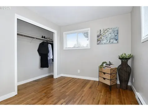 11534 SE Washington Street Portland OR 97216
