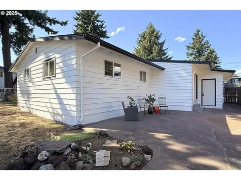 11534 SE Washington Street Portland OR 97216