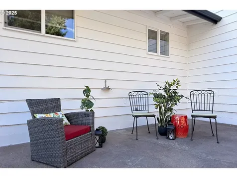 11534 SE Washington Street Portland OR 97216