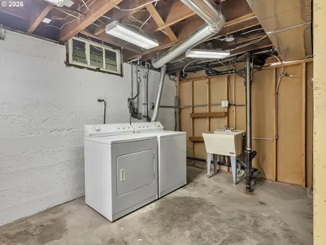 2214 N Emerson Street Portland OR 97217
