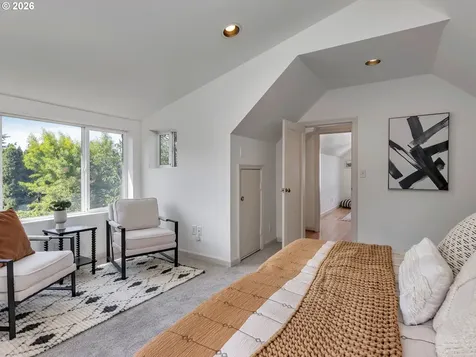 2214 N Emerson Street Portland OR 97217