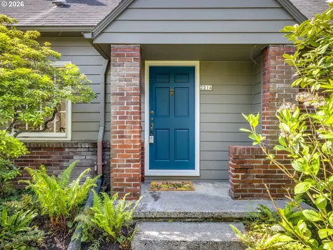 2214 N Emerson Street Portland OR 97217