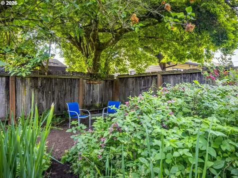 2214 N Emerson Street Portland OR 97217