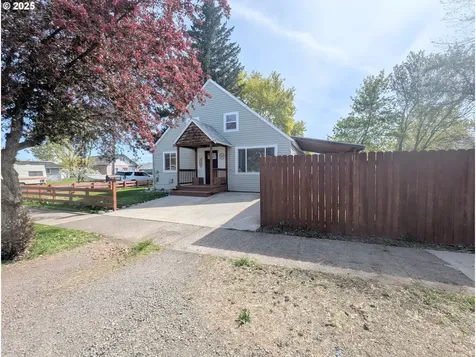 2307 N Birch Street La Grande OR 97850