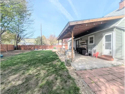 2307 N Birch Street La Grande OR 97850