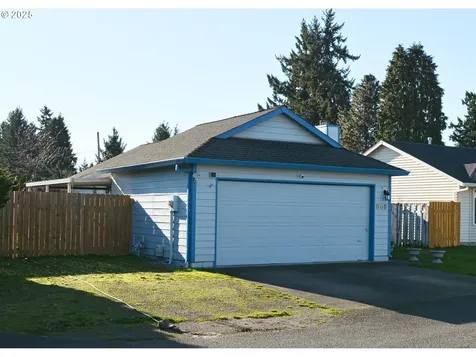 806 SE 151st Avenue Portland OR 97233