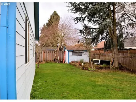 806 SE 151st Avenue Portland OR 97233