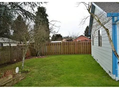 806 SE 151st Avenue Portland OR 97233