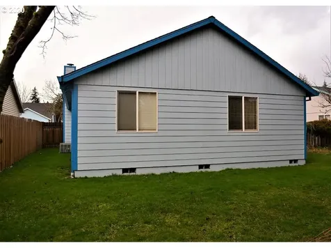 806 SE 151st Avenue Portland OR 97233