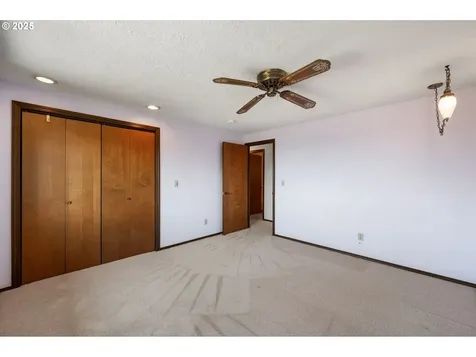 9415 SE Sun Crest Drive Happy Valley OR 97086